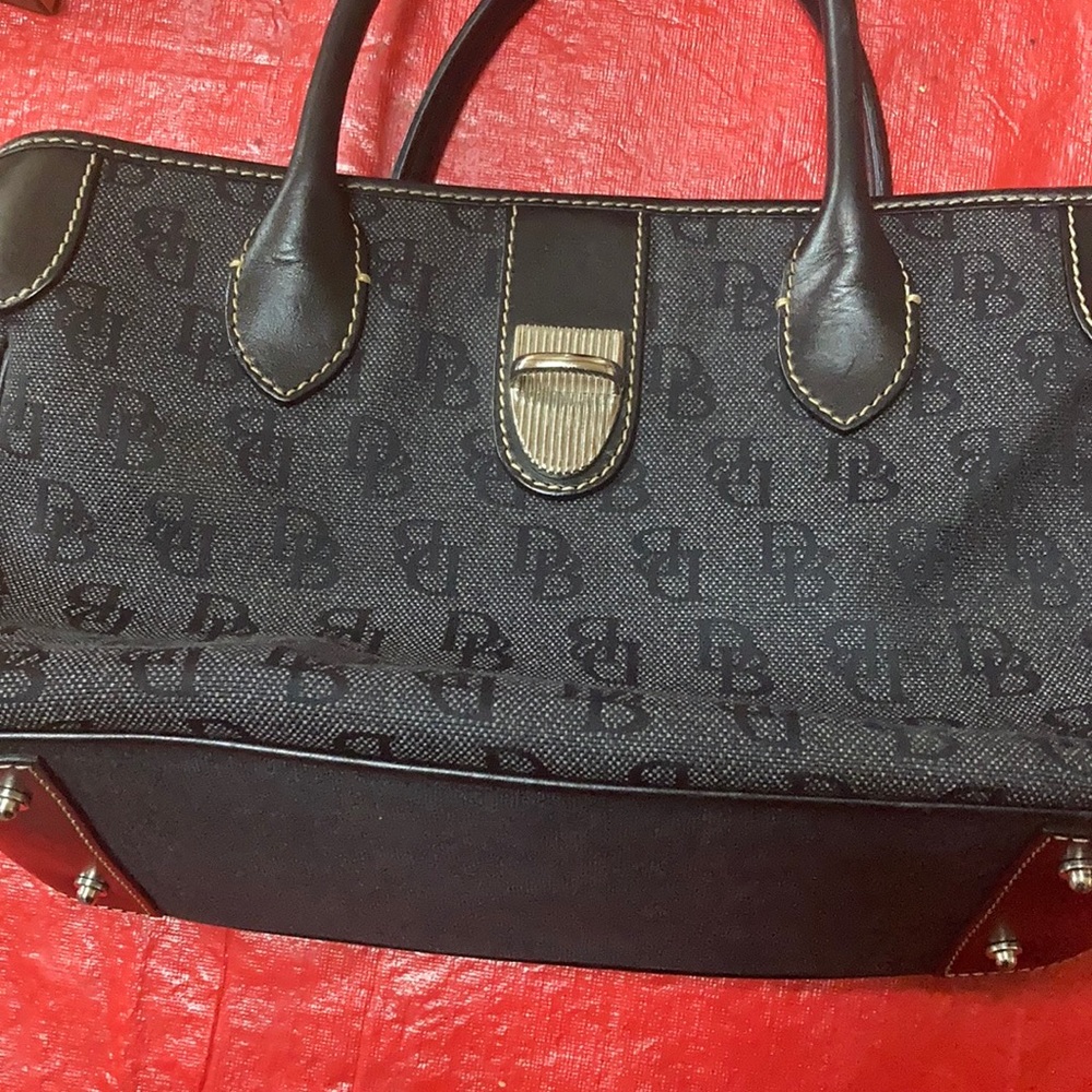 Dooney & Bourke Bag